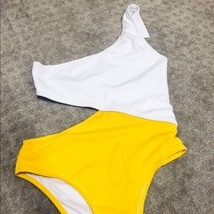 One piece swimsuit